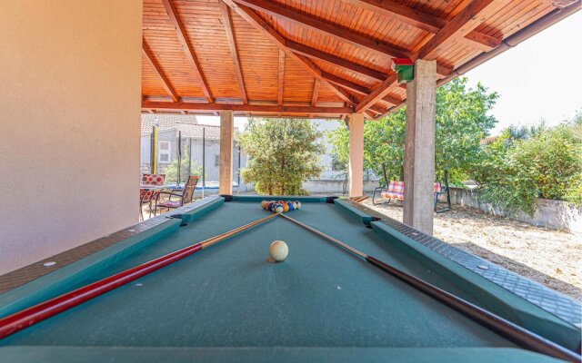 Stunning Home in Sibenik With Wifi and 5 Bedrooms