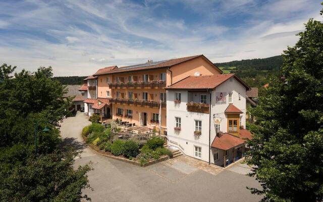 Paunger OG Hotel-Ferienhäuser-Gasthof-Catering