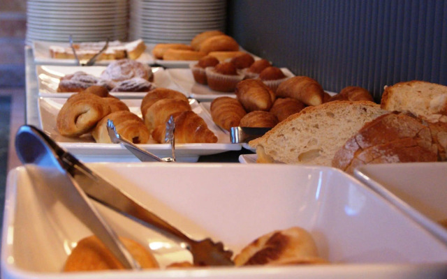 Hotel & Aparthotel Cosmos