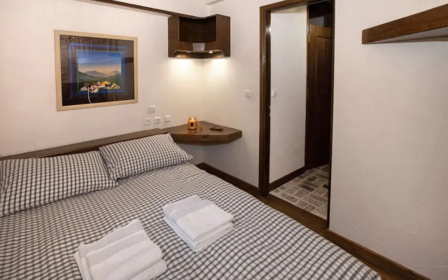 Arachova Nest in the Village by GHH