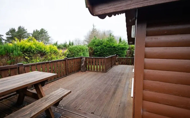Cozy Log Cabin 346 - Rural Mid Wales