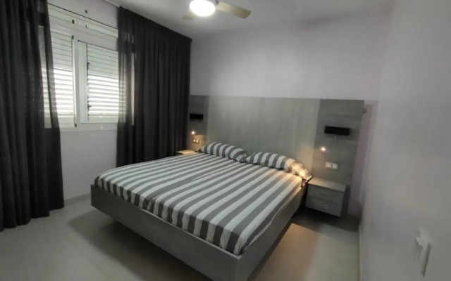 Elegant and Spacious Apartment With Sea Vieuw