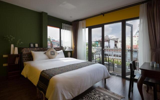 Centraltique Downtown - Bespoke Colonial House Near Hoan Kiem Lake