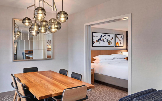 Delta Hotels by Marriott Calgary Downtown