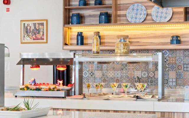 Hotel Nympha All Inclusive - Riviera Holiday Club
