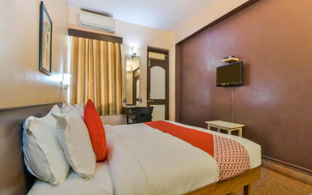 OYO 807 Hotel Gopika International