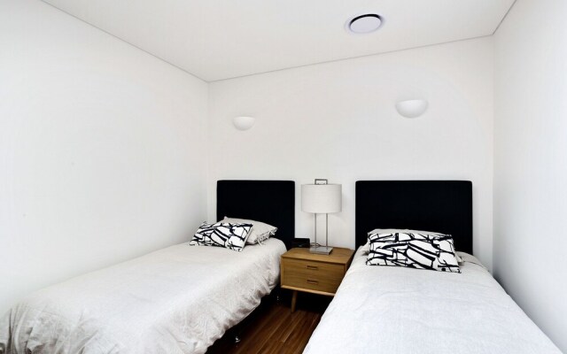 The Shoal, Unit 510/4-8 Bullecourt Street