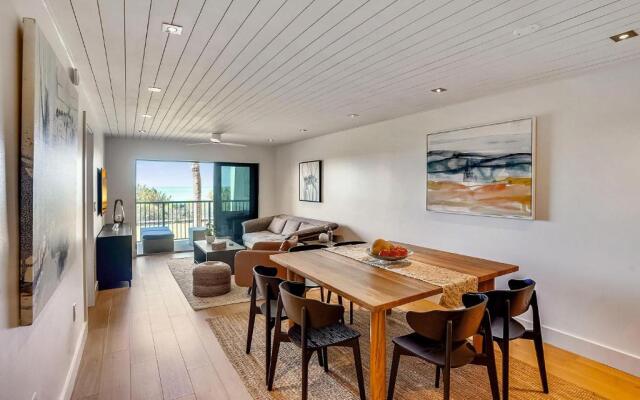 Land's End 11-203 Beach Front - Premier