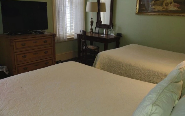 The Lafayette Inn
