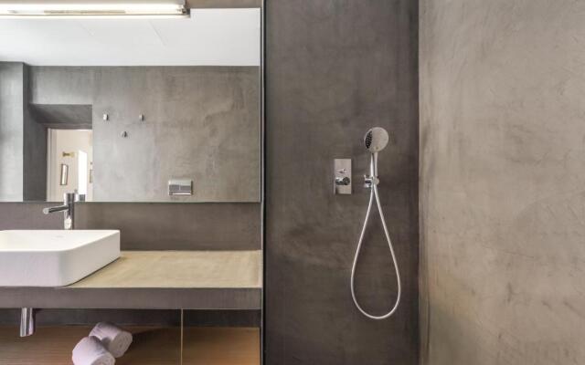 Douro River Studios