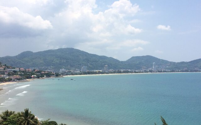 Phuket - Phanason city condo