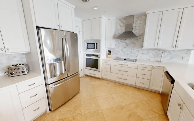 Oceania 602 3 Bedroom Condo