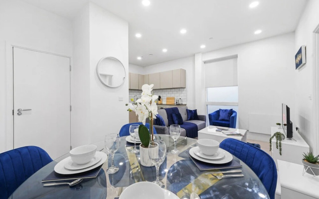 Central Stevenage Luxury 2 Bed Apartment