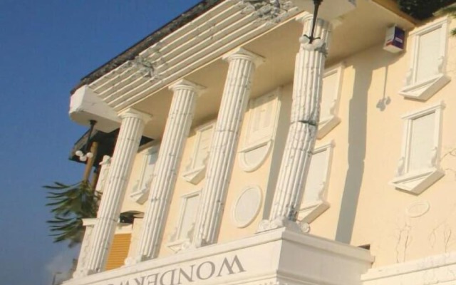 Whispering Pines 411