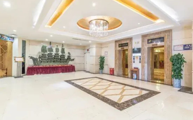 Jintan Square South Great Wall Hotel (Tongren Station Branch)