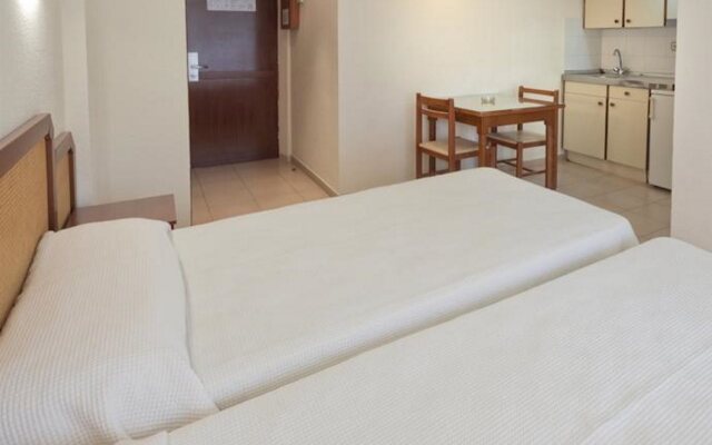 Ponient Aparthotel Marinada