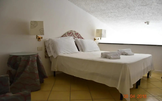 Marina Club Hotel