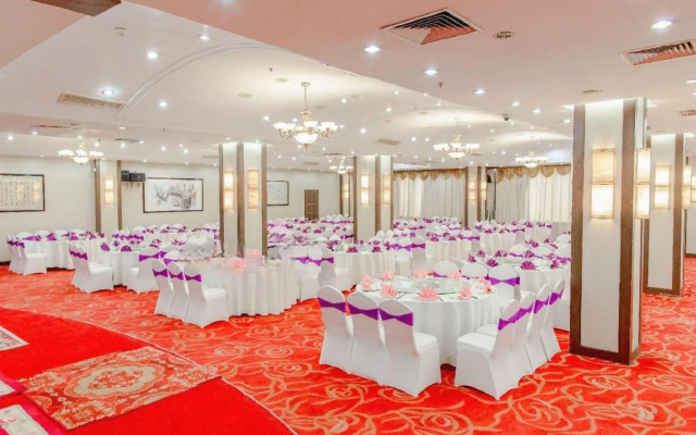 Xiongbao Hotel