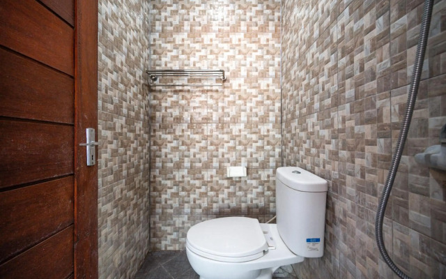 OYO 4003 Ceria Guesthouse SeminyakNearSeminyak Beach