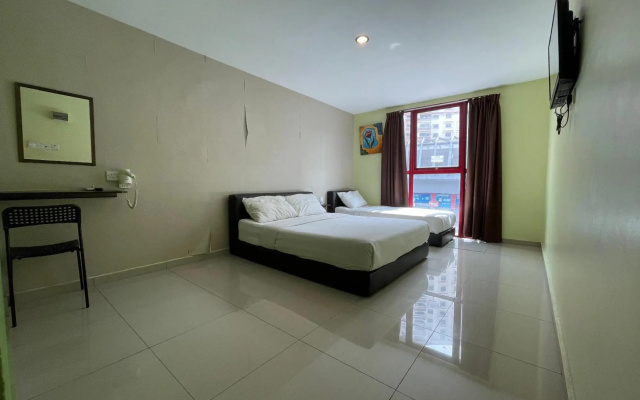 De Jaya Hotel, Pelangi Damansara