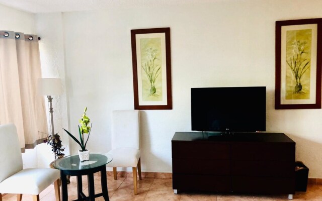 Lagoon view Apartment