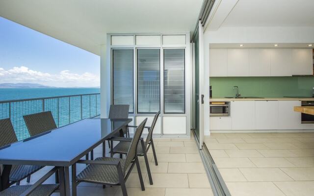 1 Bright Point Apartment 5301