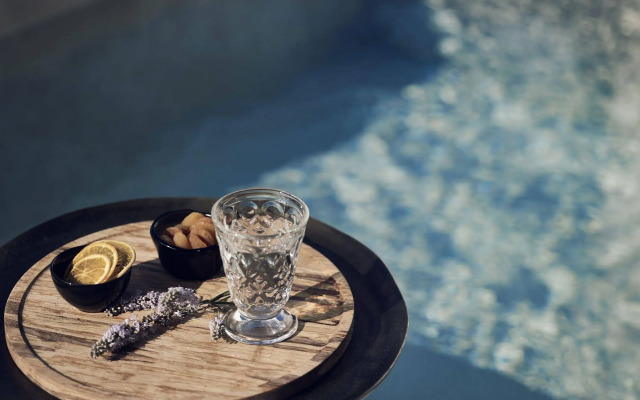 Santo Pure Oia Suites and Villas