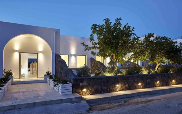 Aelia Luxury Suites Santorini