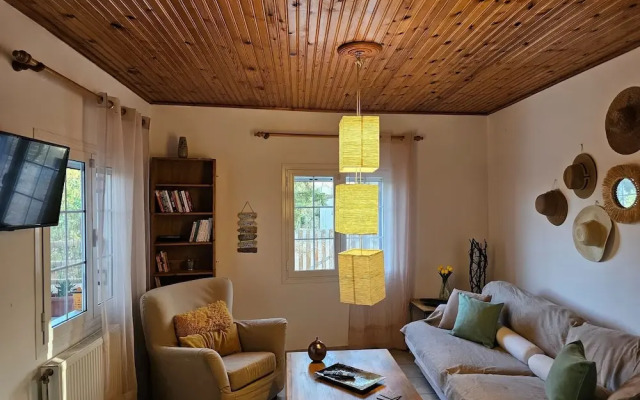 Marini Traditional Cottages
