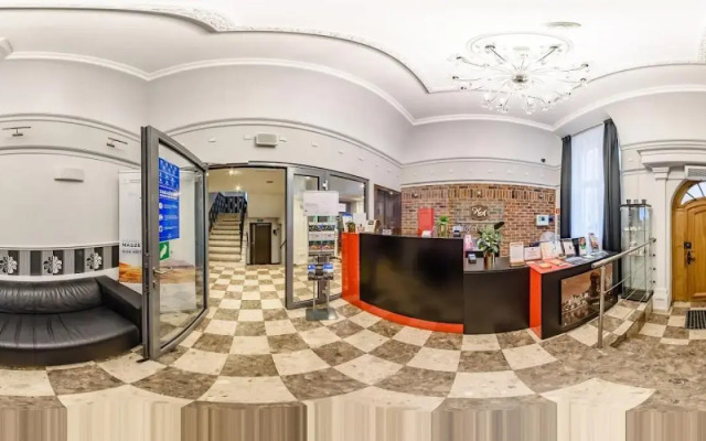 Hotel Artus