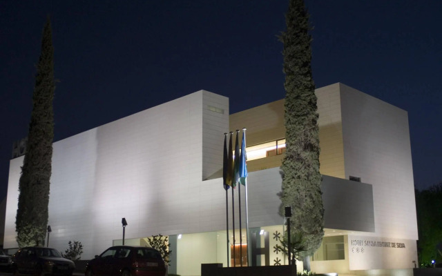 Santa Beatriz De Silva