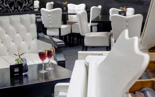 The Richmond Hotel Best Western Premier Collection