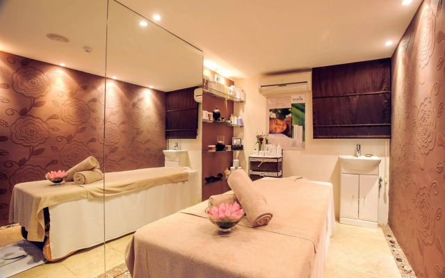 Hotel Azimut