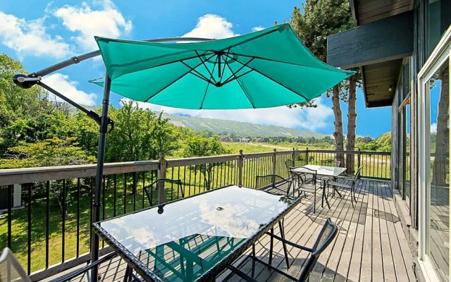 Rustic 5BR Escape  Sauna Hot Tub