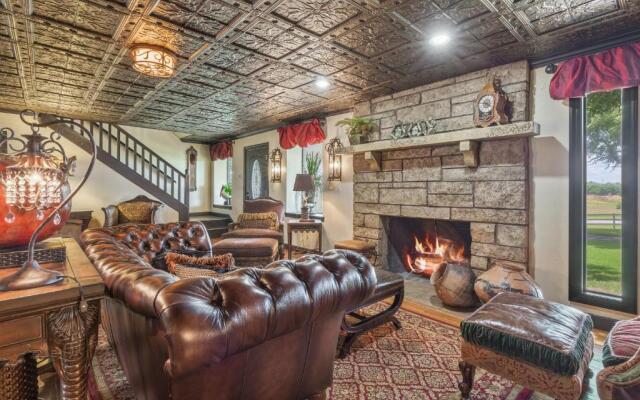 The Funky Monkey Inn