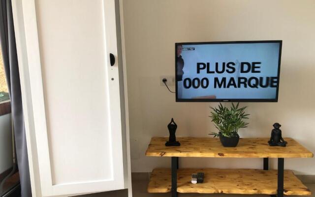 Studio bord de mer - Plage - Piscine - Wifi