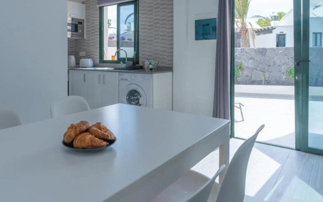luxury casa playa roca bord de mer