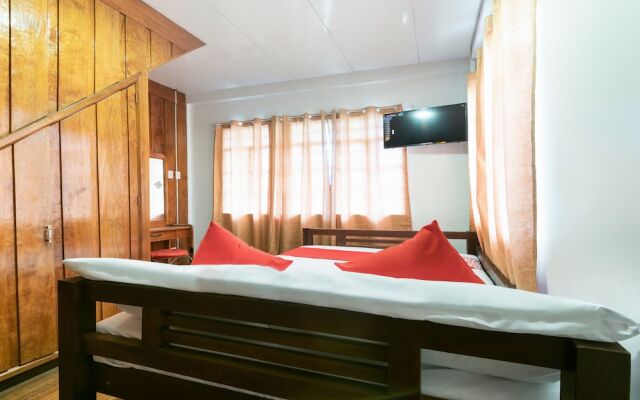 The Peak Pines Pension by OYO Rooms