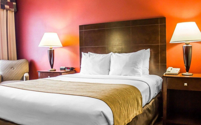 Comfort Inn & Suites