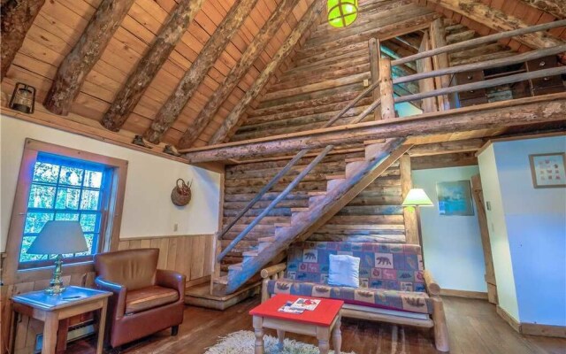 Perry Mansfield Woodshack Cabin