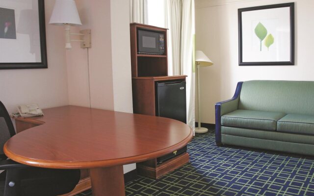 La Quinta Inn & Suites Tulsa Central