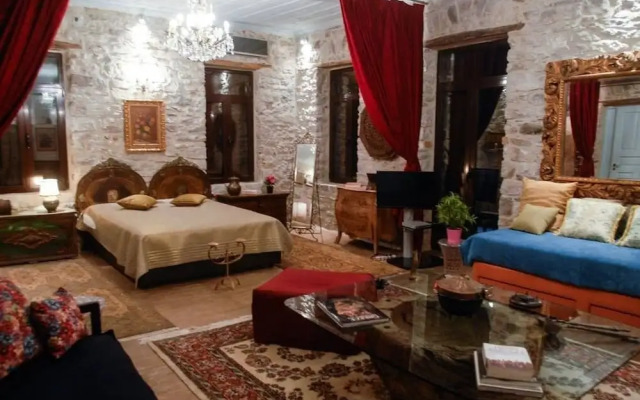 Antique Luxury Suite 75sq.m.