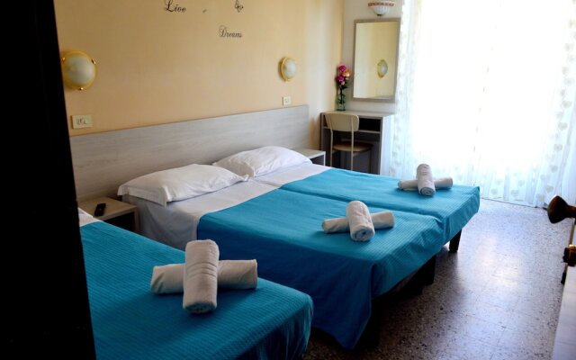 New Hotel Cirene Room for two People Full Pension Package