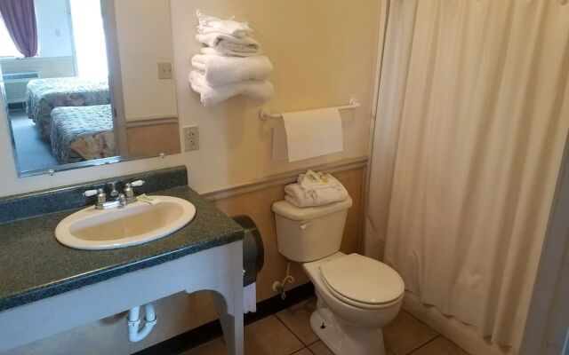 Traveler's Choice Motel