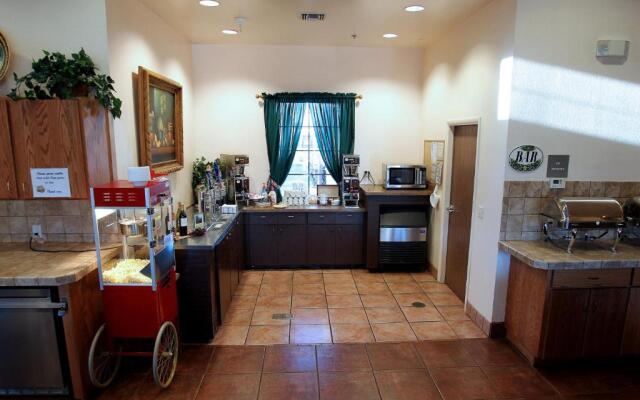 Gateway Studio Suites