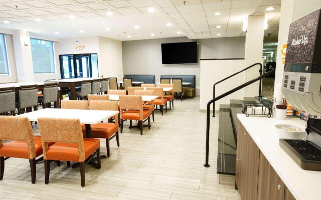 Best Western Paramus Hotel & Suites