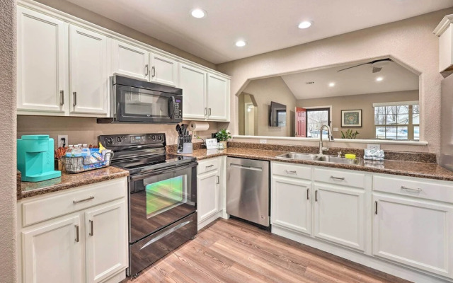 Gorgeous Bentonville Vacation Rental!