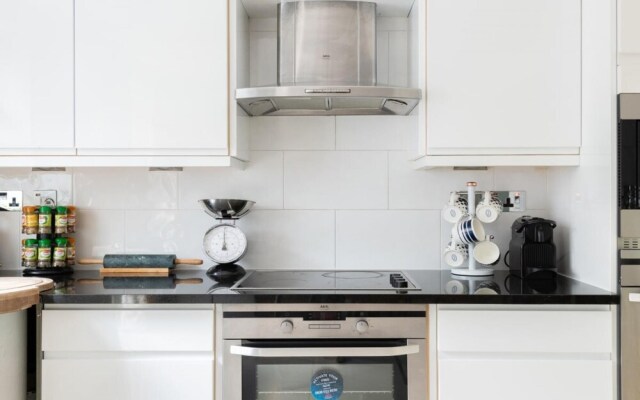 The Southwick Sanctuary - Large & Modern 6bdr with Terrace