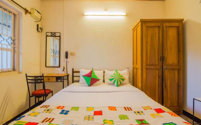OYO 12902 Home Colourful Studio Home Candolim