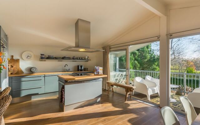 Spacious Bungalow With Enclosed Garden